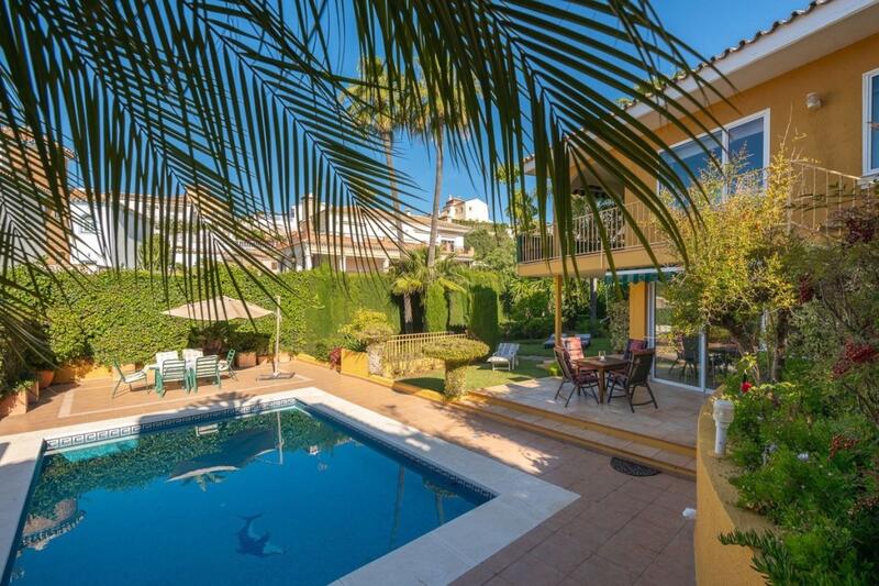 4 Cuarto Villa en venta