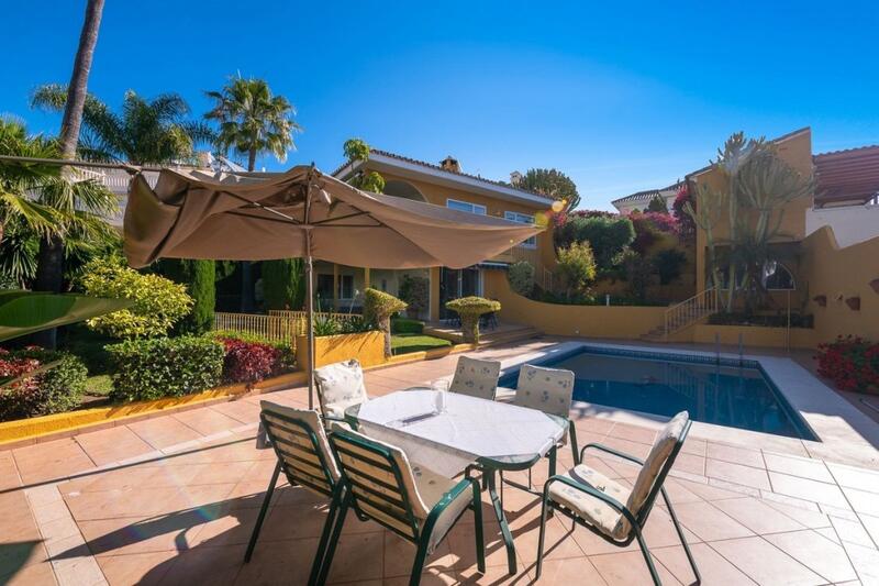 4 Cuarto Villa en venta