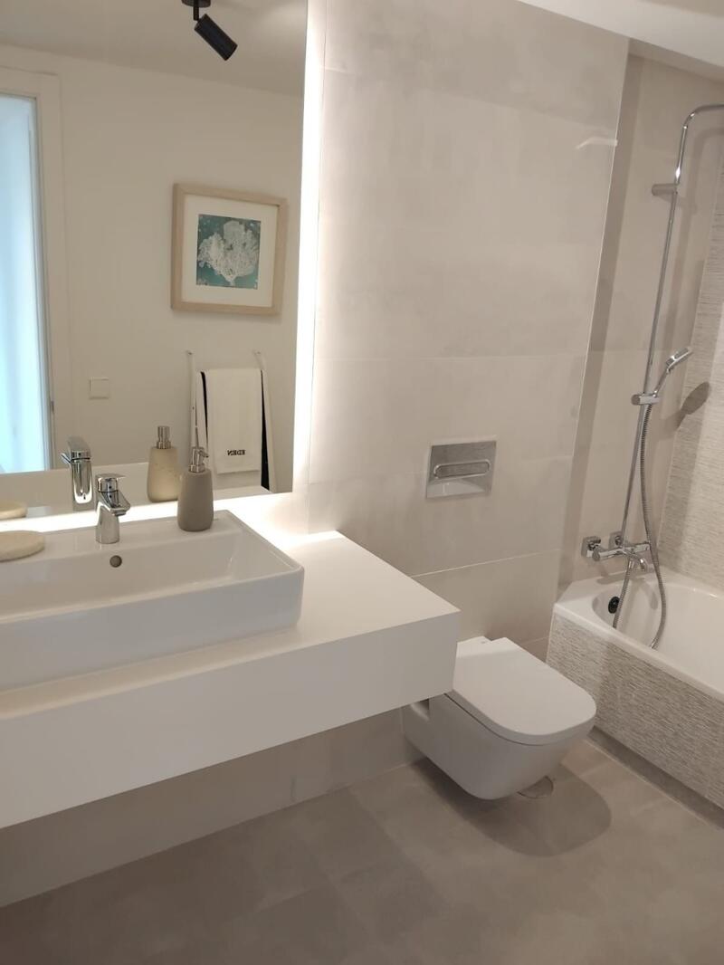 4 Schlafzimmer Stadthaus zu verkaufen