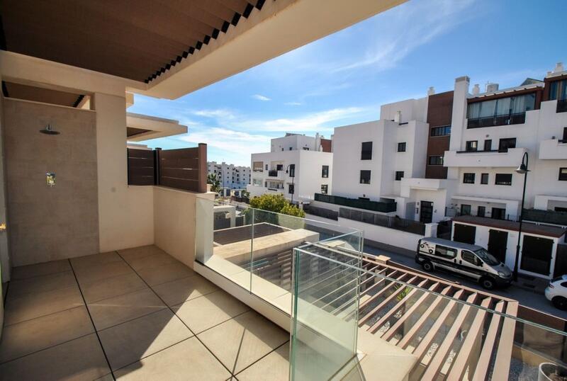 4 Cuarto Adosado en venta