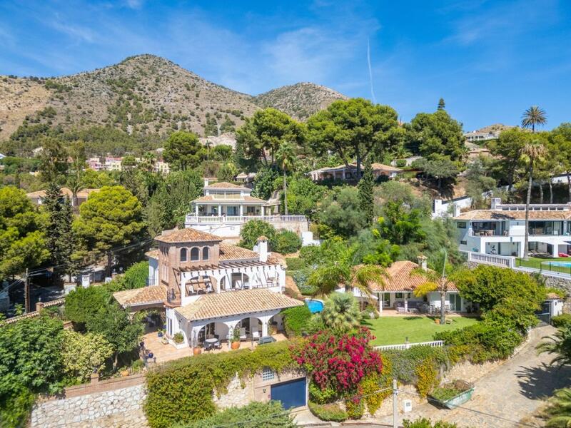 Villa til salg i Benalmadena, Málaga