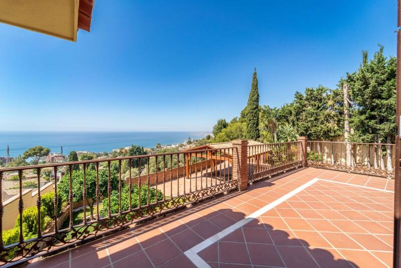 Villa til salg i Benalmadena, Málaga