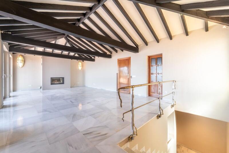 5 bedroom Villa for sale