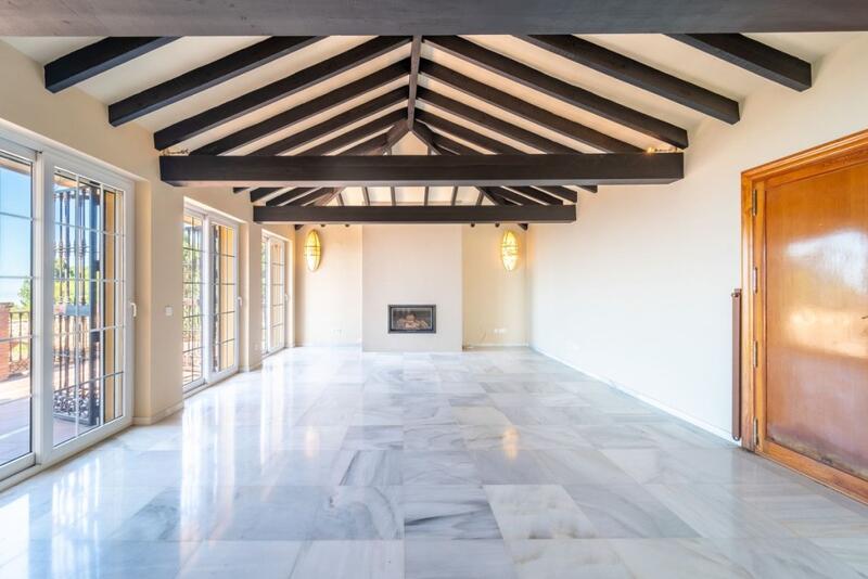 5 bedroom Villa for sale