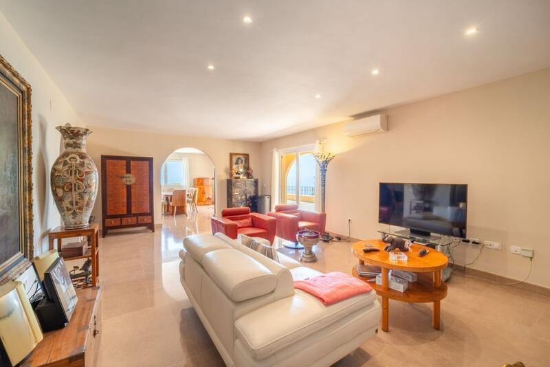 4 bedroom Villa for sale