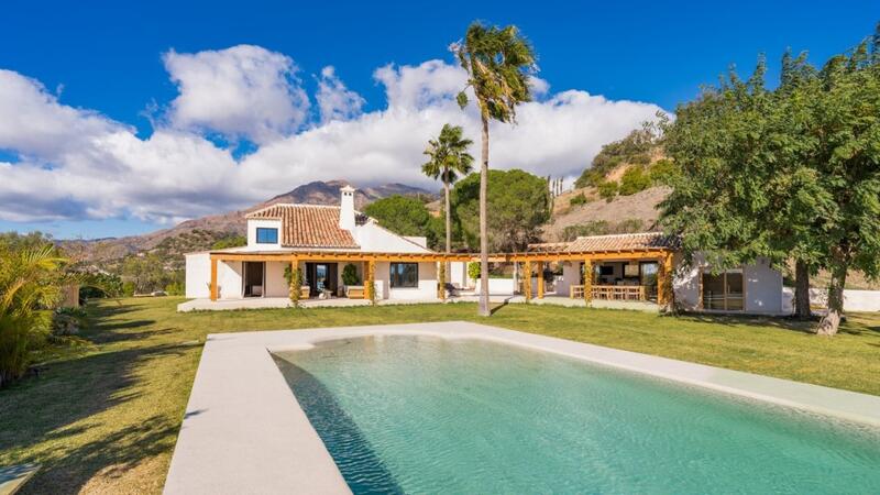6 Cuarto Villa en venta