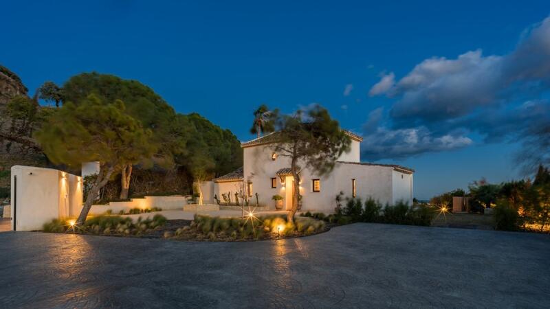 6 Cuarto Villa en venta