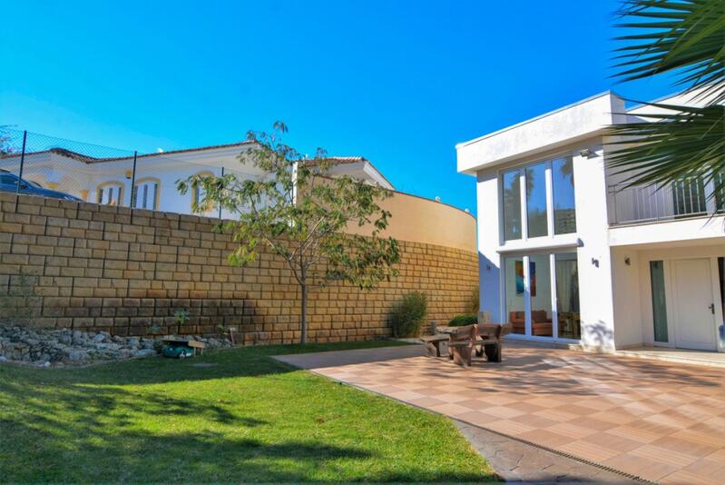 7 Schlafzimmer Villa zu verkaufen