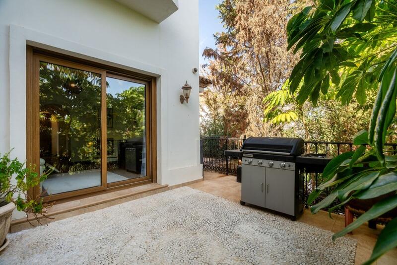 6 Cuarto Villa en venta