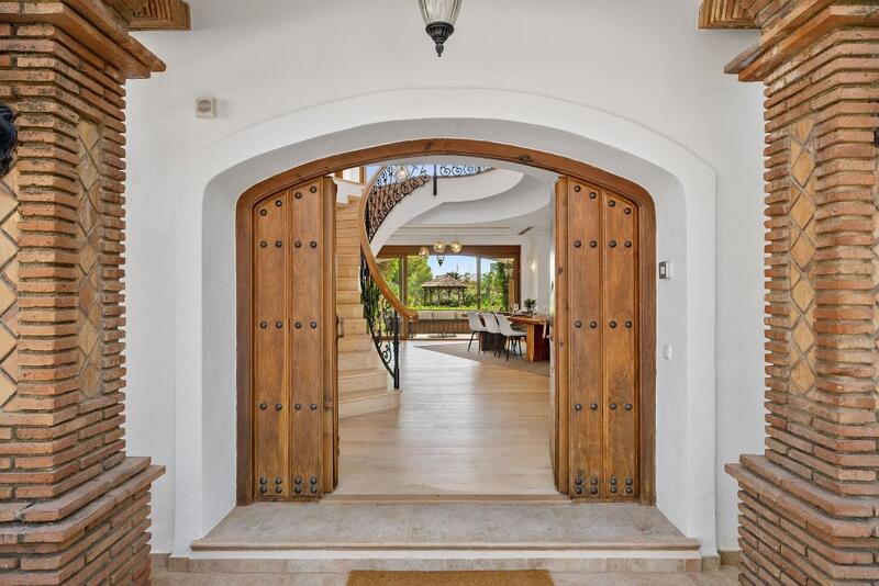 6 Cuarto Villa en venta