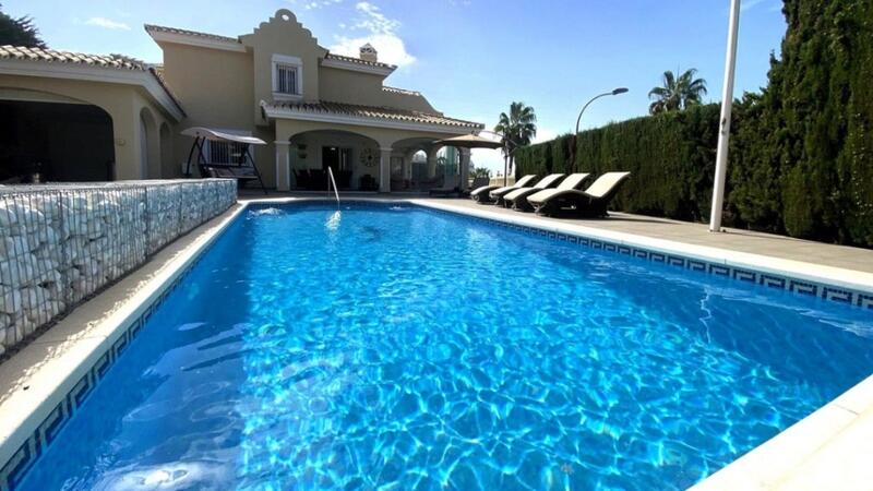 3 Cuarto Villa en venta