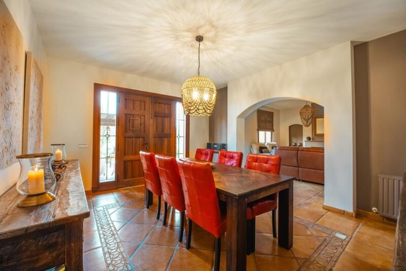 4 chambre Auberge à vendre