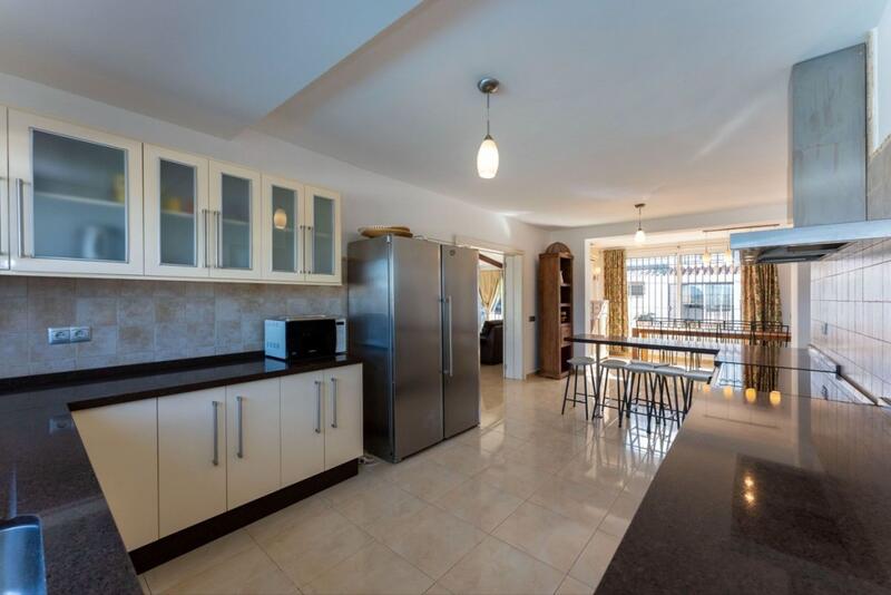 9 chambre Villa à vendre