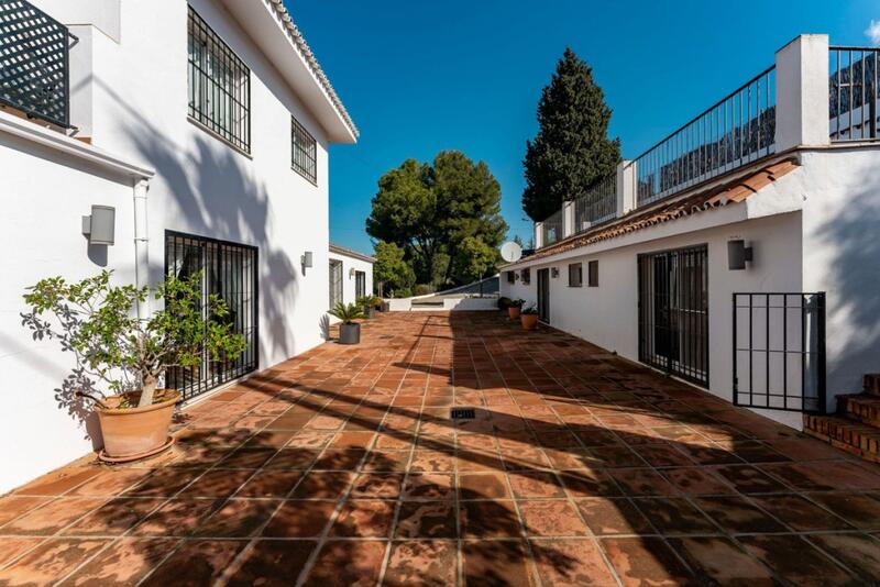 9 chambre Villa à vendre