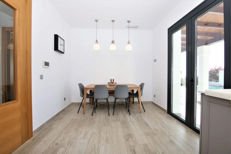 4 Schlafzimmer Villa zu verkaufen