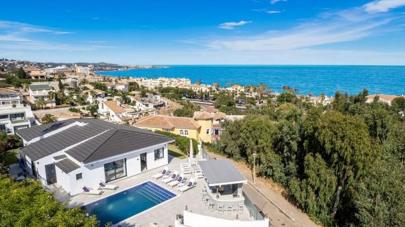 5 bedroom Villa for sale