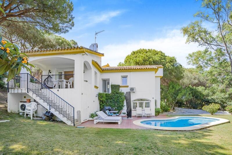 Villa à vendre dans Calahonda, Málaga