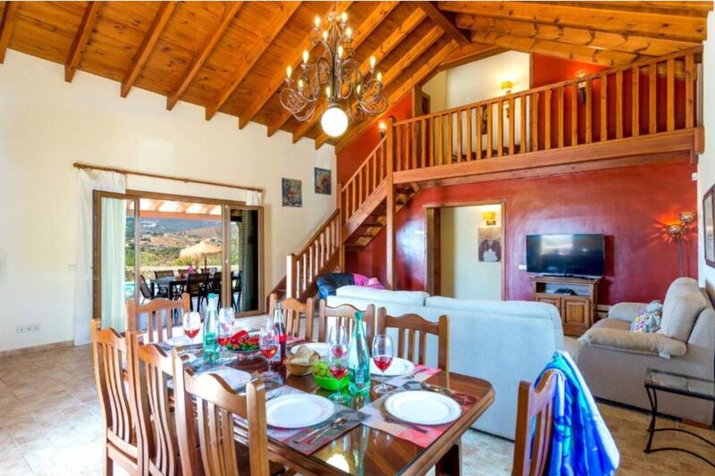4 Schlafzimmer Landhaus zu verkaufen