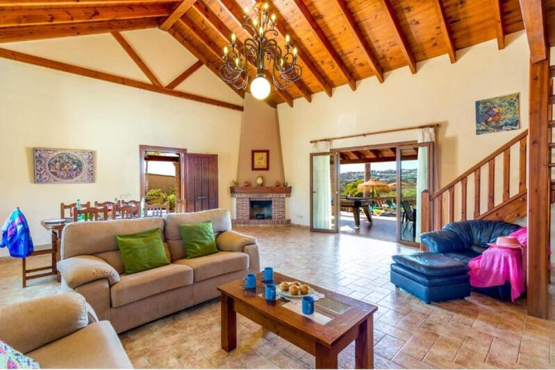 4 Schlafzimmer Landhaus zu verkaufen