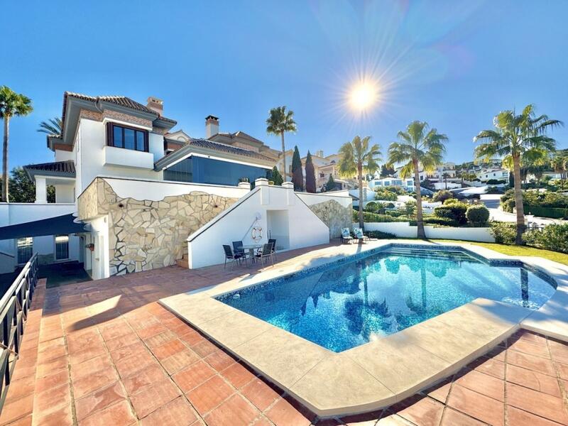 Villa en venta en La Cala de Mijas, Málaga
