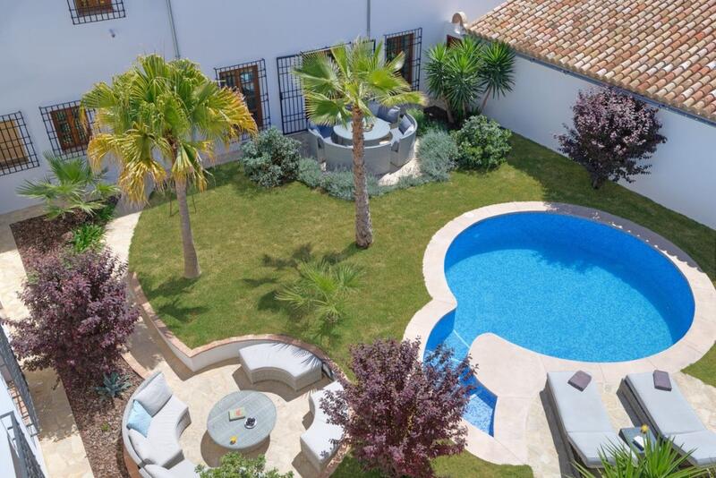 5 bedroom Country House for sale