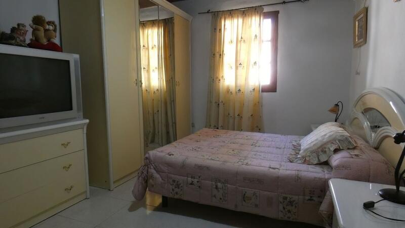 5 bedroom Country House for sale