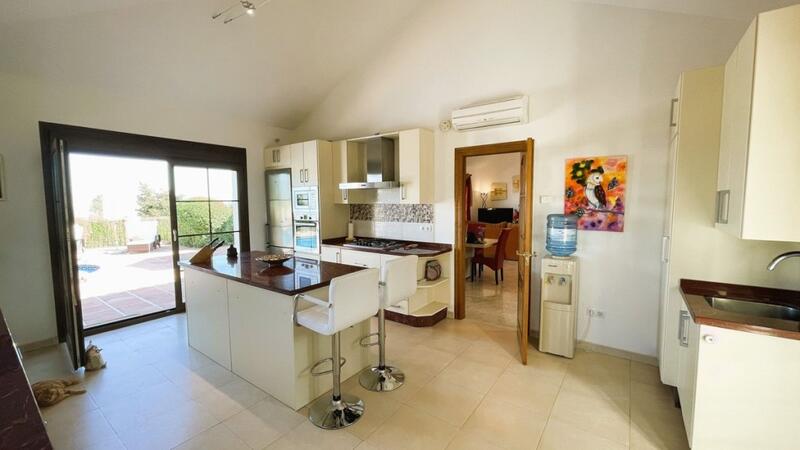 4 bedroom Villa for sale