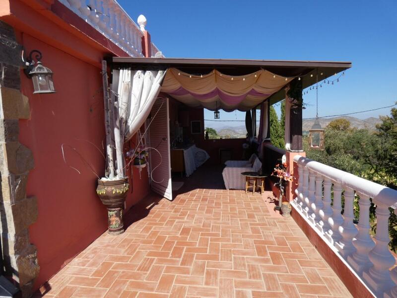 5 bedroom Country House for sale
