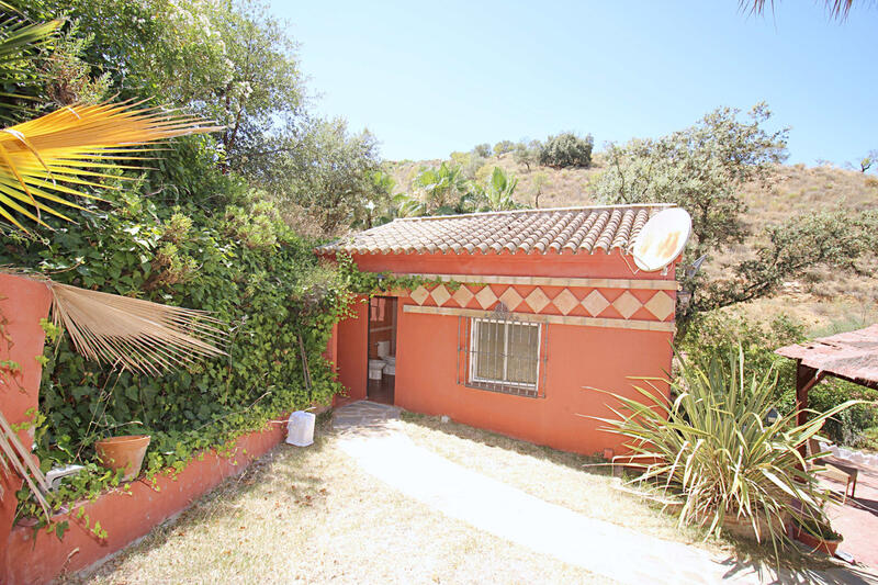 6 Schlafzimmer Landhaus zu verkaufen